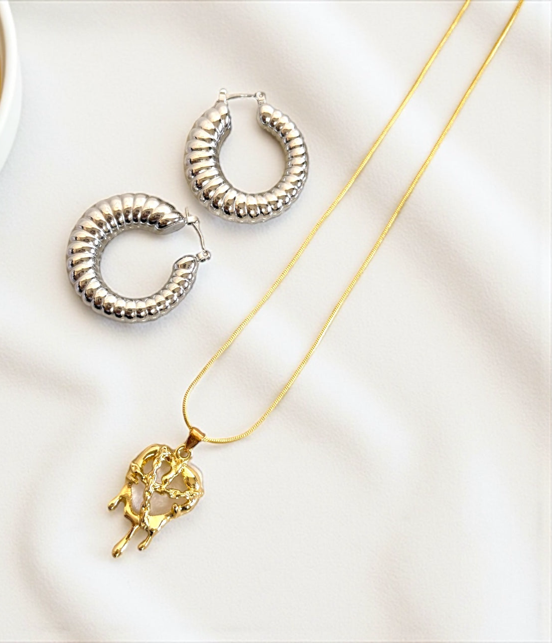 Melting Web with Chunky Hoops